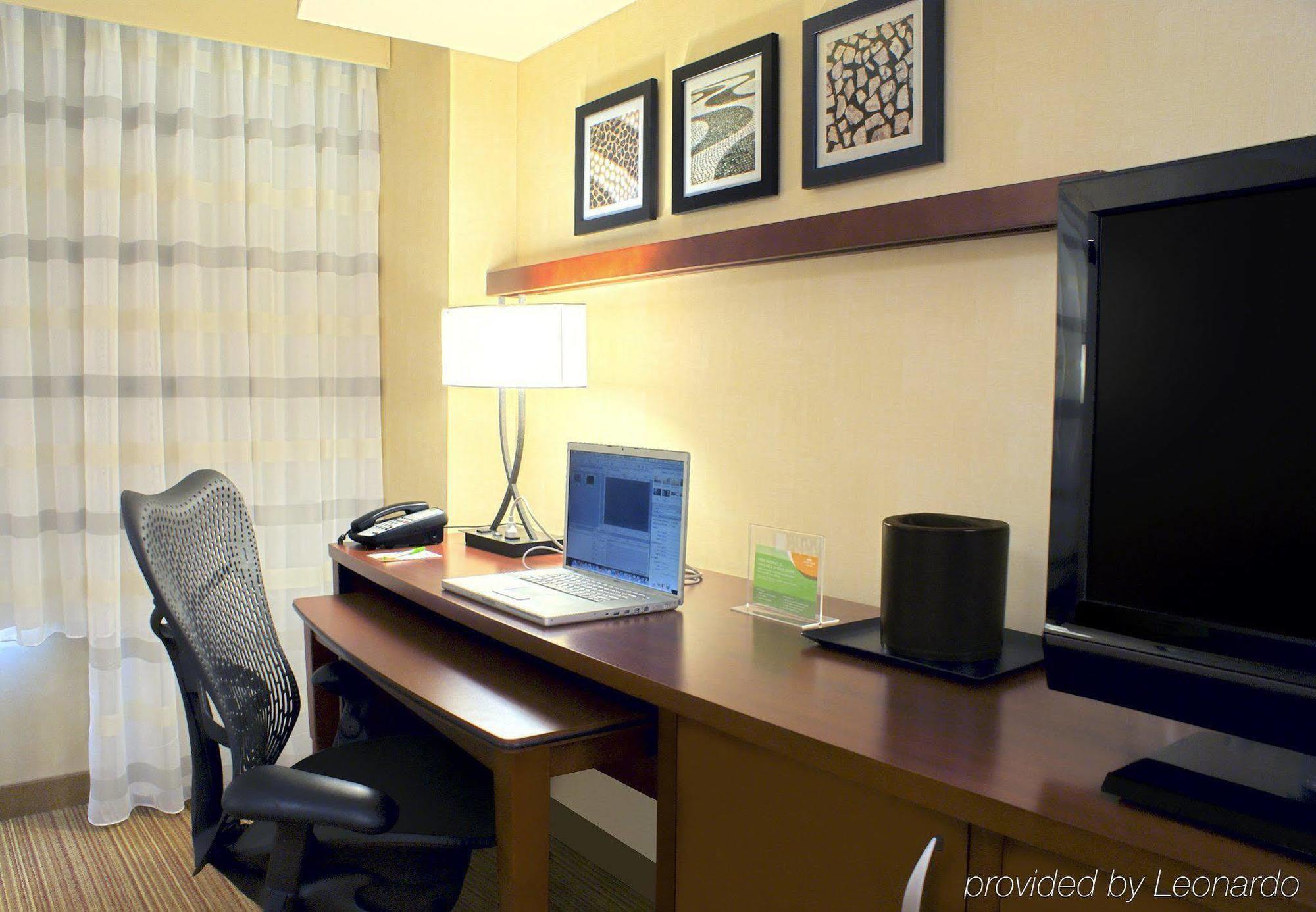 Courtyard By Marriott Silver Spring Downtown Δωμάτιο φωτογραφία